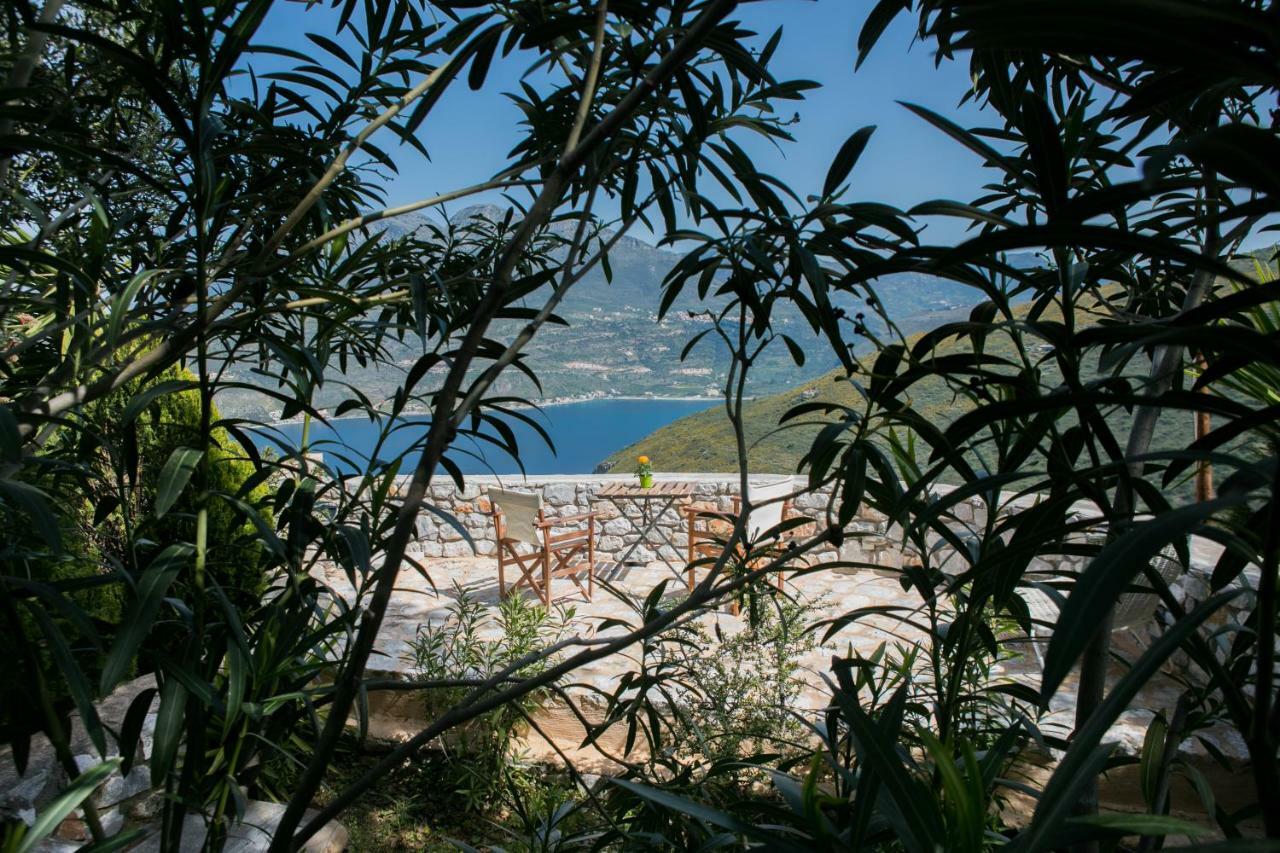 Smaragda Kır Evi