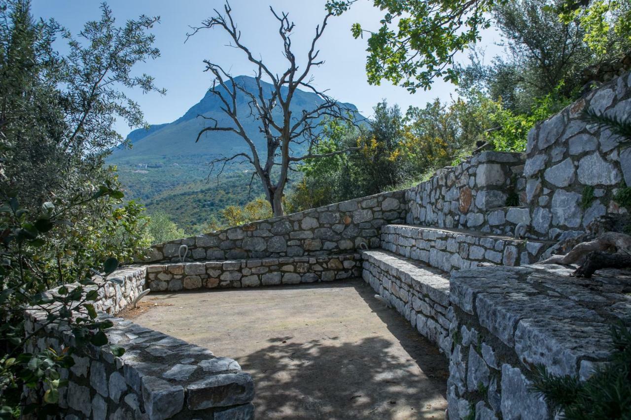 Smaragda Kır Evi
