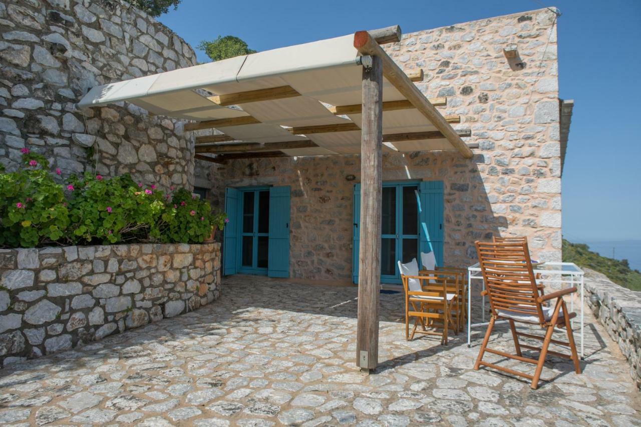 Kır Evi Smaragda